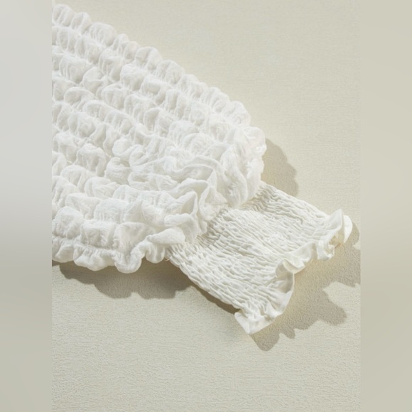 LAST ONE Elegant White Textured Women's Top - Picture 7 of 9